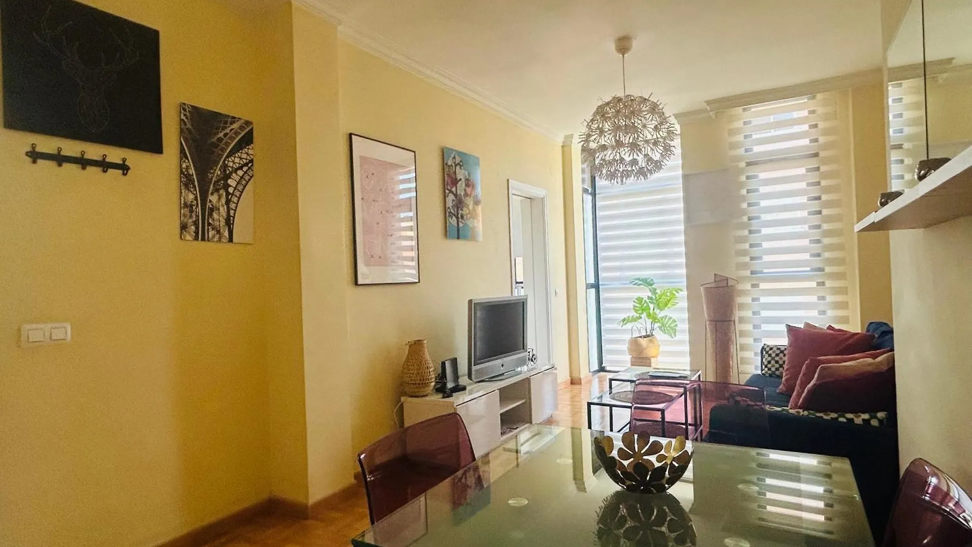 Terrace Relax Apartment. City & Beach Málaga Appartement
